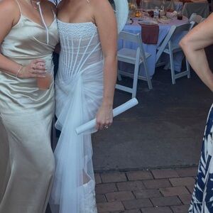 Elegant Cream Wedding Dress